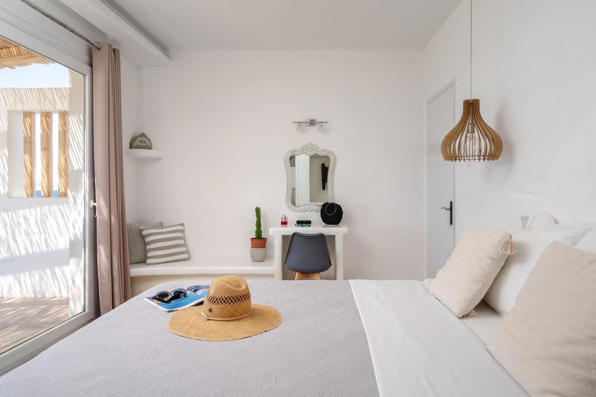 Manios Suites Agia Anna  エクステリア 写真